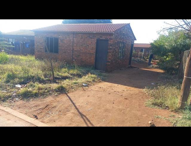 2 BEDROOM HOUSE FOR SALE IN SOSHANGUVE SOUTH
